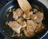 豚肉に甘酸っぱいりんごソースを絡めて作り方6写真