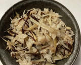 ひじきとごぼうの炊き込みご飯作り方5写真