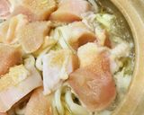 プチッと鍋●とろっモチの鶏肉キャベツ鍋作り方2写真