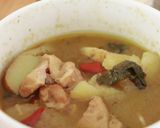 缶詰グリーンカレーに皮付きポテト作り方5写真