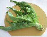 大葉油麦菜(ユーマイサイ)の腐乳炒め作り方1写真