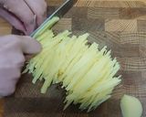 その旨さ悪魔的。山盛細切りフライドポテト作り方4写真