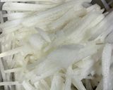大根とツナのスイートチリマヨサラダ☆作り方1写真