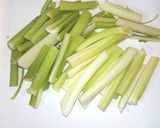 セロリのシャンタンポン酢漬けにかつおがけ作り方1写真