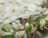 苦手でも食べられる　舞茸とえのきのスープ作り方3写真