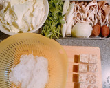 赤だし味噌と麺つゆの鶏すき焼き風♪作り方1写真