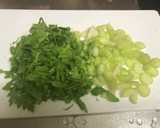 セロリと油揚げの炒め和え作り方1写真