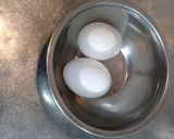 包丁要らず　レタスと落とし卵のお味噌汁作り方1写真