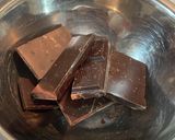 材料は3つ!超かんたんチョコムース!作り方1写真