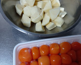 じゃが芋ときんかん（鶏の卵）の煮物作り方1写真