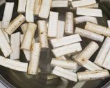 鶏胸と根菜の揚げじょっぱ煮作り方1写真
