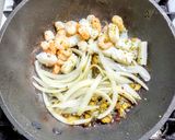 シーフードミックスとニラの玉子丼作り方5写真