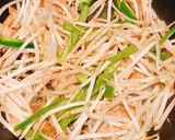 焼肉タレとオイスターソースで豚もやし炒め作り方4写真