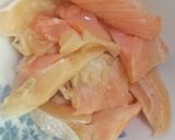 味噌汁で鮭を茹でてそうめん味噌汁作り方1写真