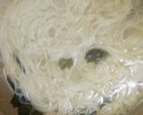 味噌汁で鮭を茹でてそうめん味噌汁作り方2写真