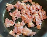 にんにくの芽と鶏肉の醤油黒胡椒炒め作り方2写真
