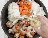調味料は3つ。作り方1つで究極の鶏鍋作り方11写真
