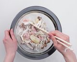 ボウル一つで！豚バラときのこのクリーム煮作り方2写真