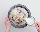 ボウル一つで！豚バラときのこのクリーム煮作り方6写真