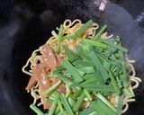 ニラとメンマの旨醤油焼きそば作り方3写真