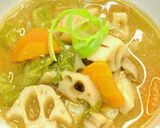 蓮根と残り野菜の具たくさんの胡麻味噌汁作り方4写真