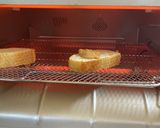 カチカチピーナッツバターをトーストに塗る作り方3写真