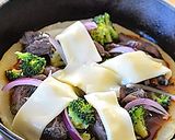 いも芋餅に炭火焼き鶏をのせて和風ピザ ♪作り方7写真
