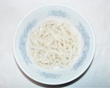 鶏ごぼう釜玉うどん作り方3写真
