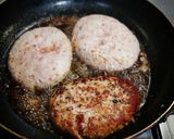 簡単ソースのハンバーグ❨(@≧↺≦@)❩作り方3写真