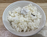 昨夜の鯛めしで作った　鯛めし黄金炒飯作り方1写真