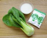 ベジ♪レンジでチンゲン菜のコーンスープ作り方1写真