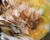 簡単！激ウマ！ピリ辛味噌バター鍋♪作り方4写真