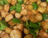 じゃがいも・鶏胸肉で焼肉のタレ炒め作り方9写真