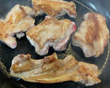 大根しみうま♡【豚バラ軟骨と大根の煮物】作り方3写真