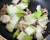 白菜と挽肉の中華餡かけ【ここから栄養士】作り方1写真