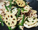 冬レシピ・れんこんと豚肉のニラ炒め作り方8写真