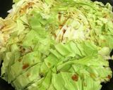 たっぷりキャベツと豚肉のフライパン蒸し作り方2写真
