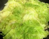 たっぷりキャベツと豚肉のフライパン蒸し作り方3写真