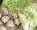 千切りキャベツと鶏団子の塩麹鍋作り方3写真