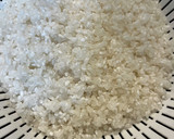 鰤と根菜の赤だし炊き込みごはん作り方1写真