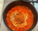 絶品！辛ラーメンで作る トマトラーメン作り方7写真