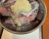 今日のみそ汁。 鱈と愉快な家族味噌汁作り方3写真