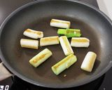 やわらか鶏むね肉と長ねぎの甘酢炒め。作り方4写真