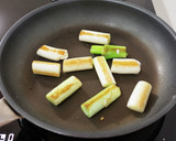 やわらか鶏むね肉と長ねぎの甘酢炒め。作り方4写真
