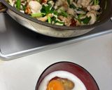ニラ玉胸肉入り炒め作り方3写真