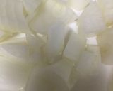 鶏肉さつま芋とアーモンドのオイスター炒め作り方1写真