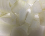 鶏肉さつま芋とアーモンドのオイスター炒め作り方1写真