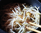 パパっとおつまみ★もやしと目玉焼き作り方2写真