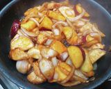 超簡単!鶏むね肉とさつまいもの甘酢炒め!作り方12写真