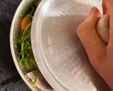 今日のみそ汁。 シャケも添えて豆乳味噌汁作り方4写真